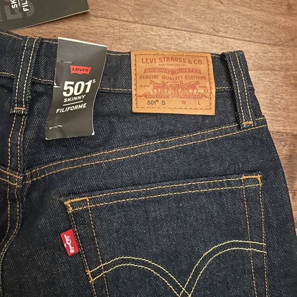Never worn before Levi’s jeans. - Picture 2 of 2